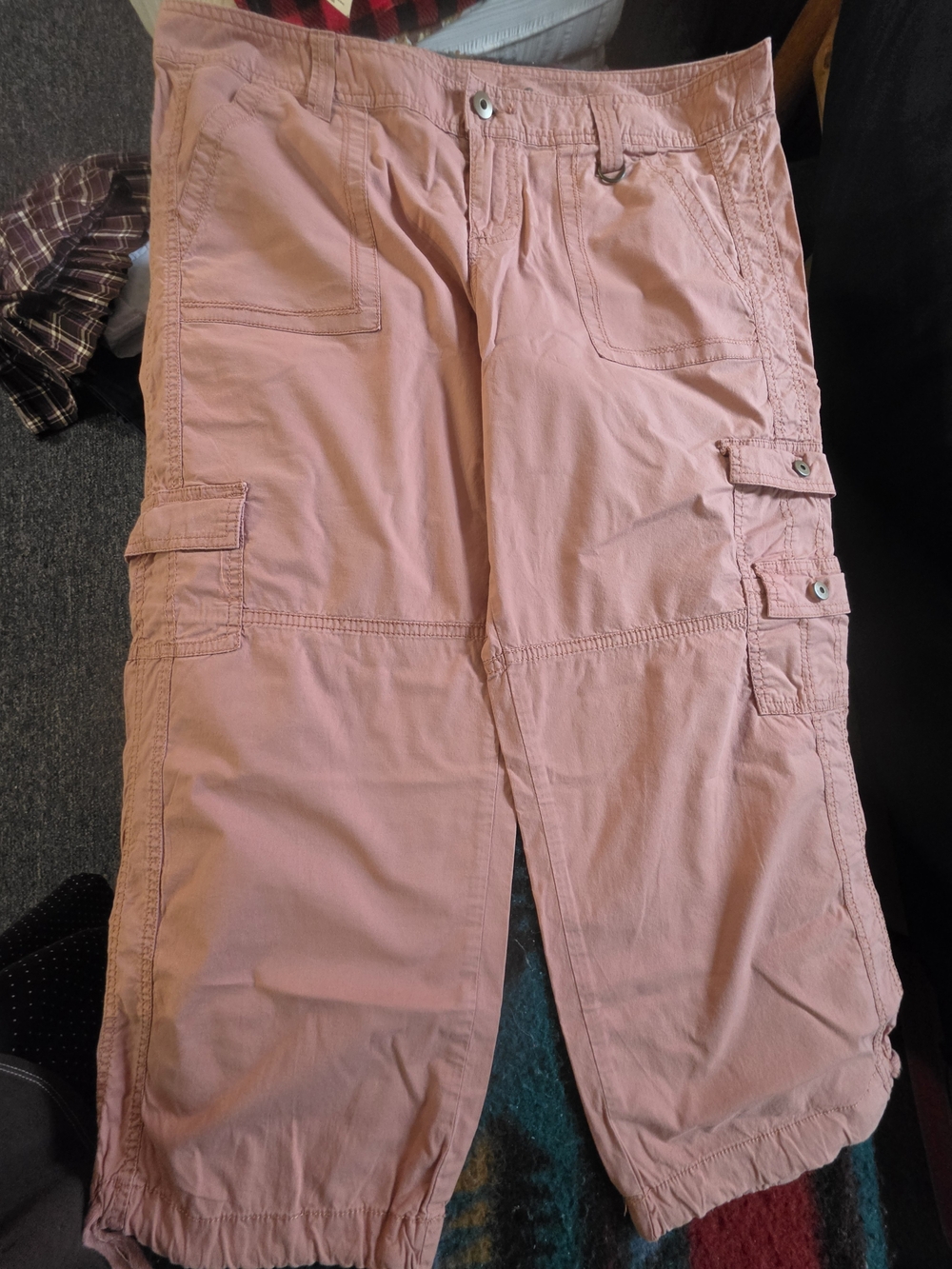 Women's Pink Cargo Capris